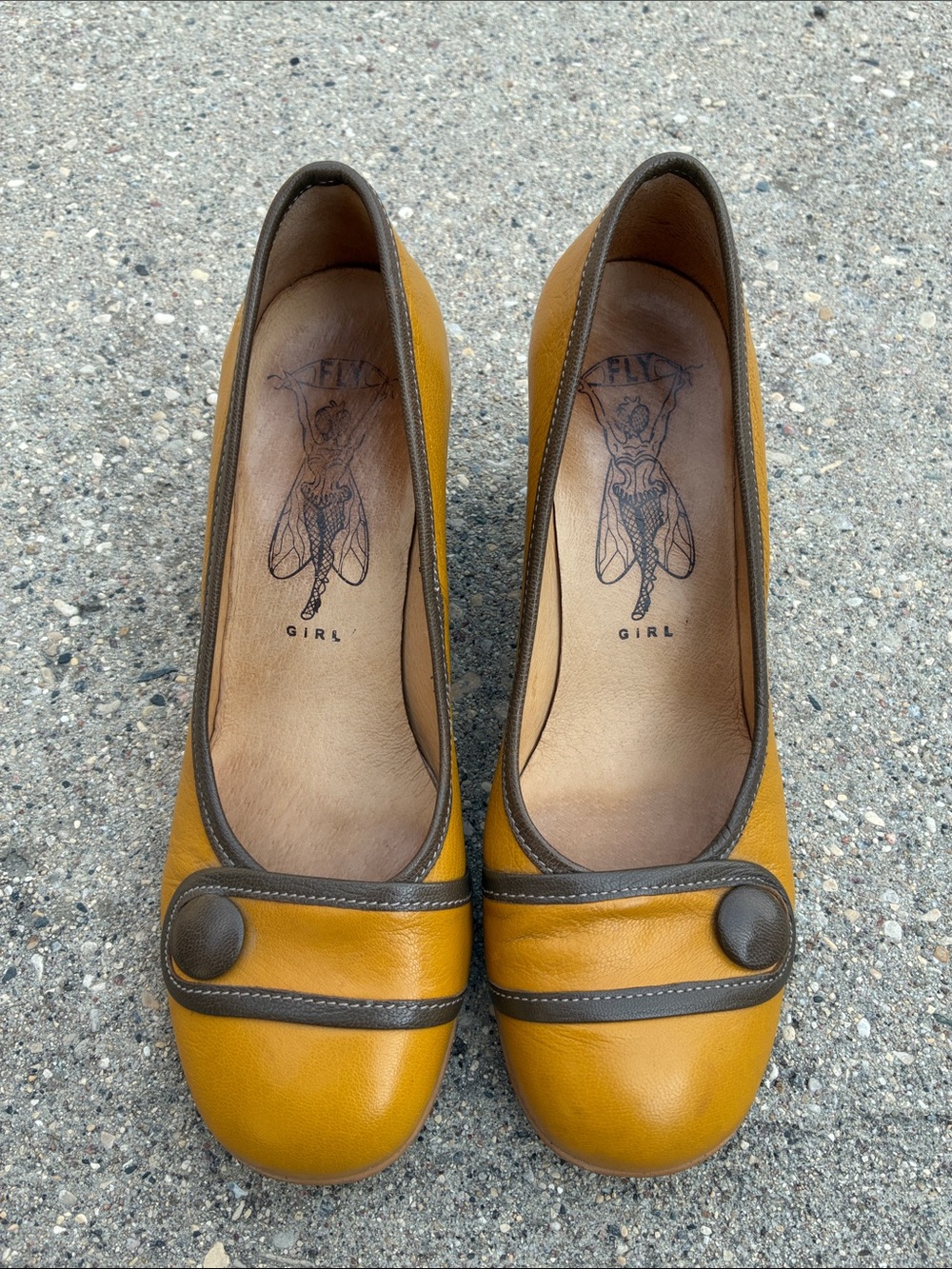 Fly London “Fly Girl” Woman’s Yellow Leather Shoes with Contrast Trim - Picture 8 of 11